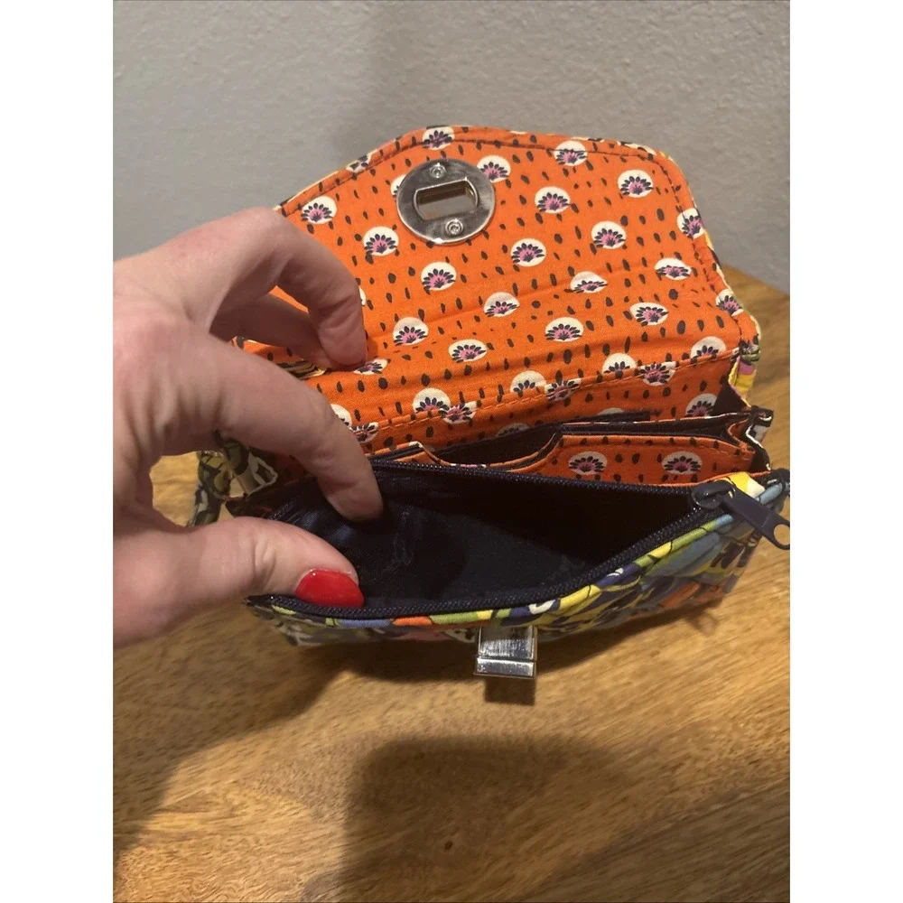 VERA BRADLEY~Rio~ Turnlock Wallet/Wristlet/Clutch/ Card Holder ~Retired